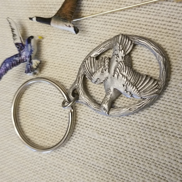 Lot of 3 Flying Birds - Picture 3 of 8